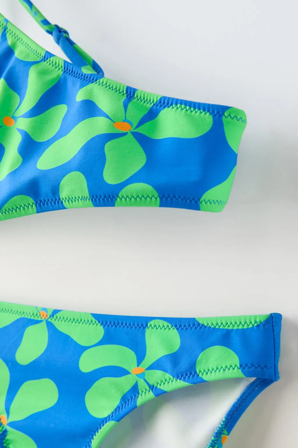 Niños ZARA 6 - 14 Años·Accesorios<6-14 AÑOS /BIKINI ASIMÉTRICO FLORES