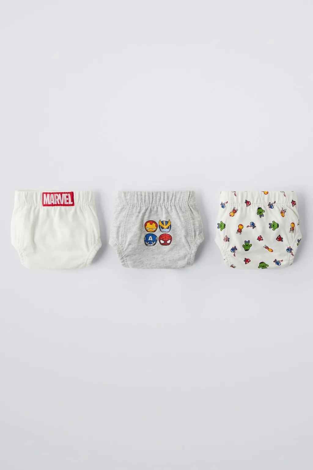 Niños ZARA 1½ - 6 Años·Licencias|1½ - 6 Años·Ropa Interior / Calcetines<2-6 AÑOS/ PACK TRES SLIPS AVENGERS © MARVEL