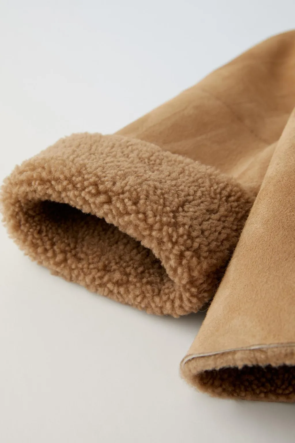 Niños ZARA 1½ - 6 Años·Abrigos<ABRIGO PIEL DOBLE FAZ LIMITED EDITION