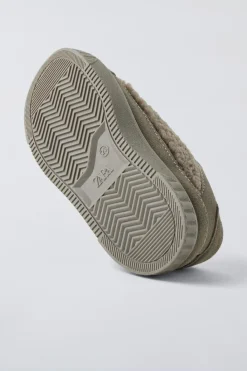 Niños ZARA 1½ - 6 Años·Zapatos|1½ - 6 Años·Zapatos<BAMBA BORREGUILLO