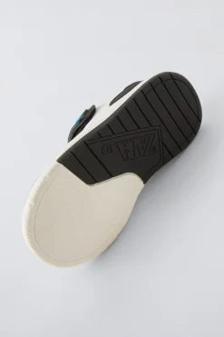 Niños ZARA 1½ - 6 Años·Licencias|1½ - 6 Años·Zapatos<BAMBA HOT WHEELS™ MATTEL