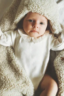 Niños ZARA 0 - 6 Meses·Bodies / Camisas|0 - 6 Meses·Básicos<BODY CUELLO BORDADO
