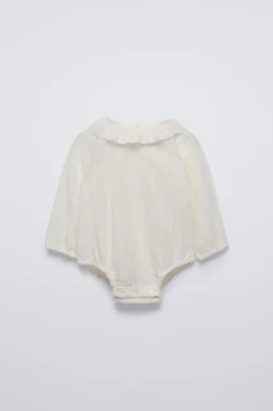 Niños ZARA 0 - 6 Meses·Bodies / Camisas|0 - 6 Meses·Básicos<BODY CUELLO VOLANTE