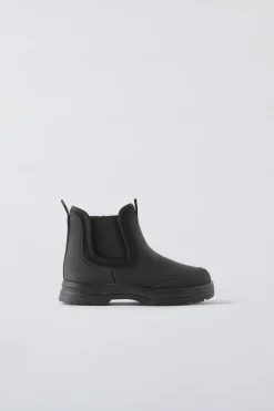 Niños ZARA 1½ - 6 Años·Zapatos|1½ - 6 Años·Zapatos<BOTA ENGOMADA
