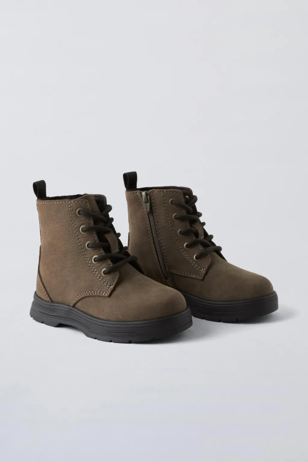 Niños ZARA 1½ - 6 Años·Zapatos|1½ - 6 Años·Zapatos<BOTA PIEL CORDONES