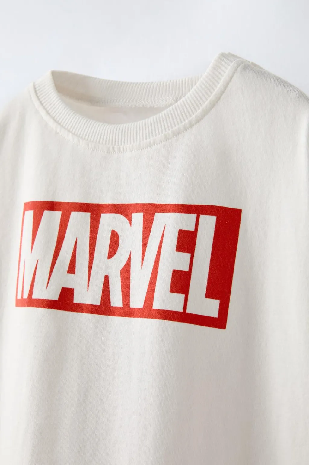 Niños ZARA 1½ - 6 Años·Camisetas|1½ - 6 Años·Licencias<CAMISETA AVENGERS © MARVEL COMICS