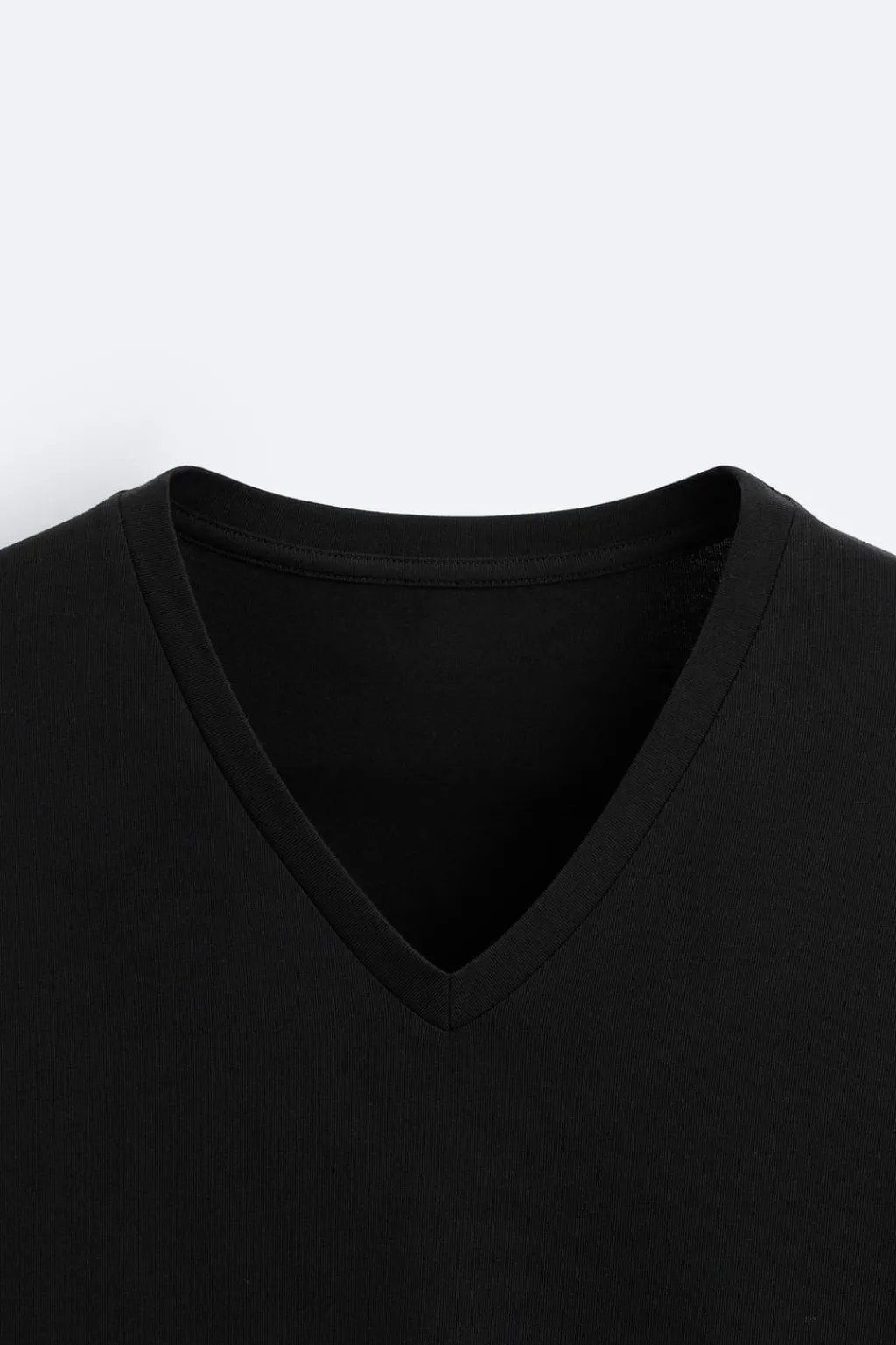 Clearance CAMISETA BASICA CUELLO PICO Hombre Camisetas