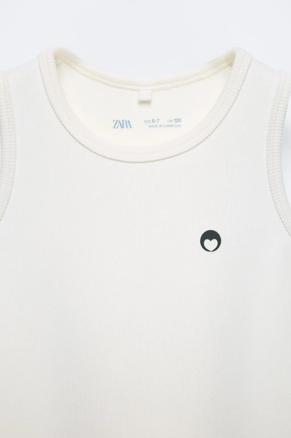 Niños ZARA 6 - 14 Años·Camisetas|6 - 14 Años·Deporte / Jogging<CAMISETA RIB CORAZÓN RELIEVE