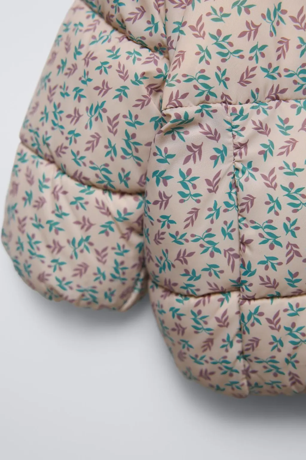 Niños ZARA 0 - 6 Meses·Sacos / Buzos|6 - 18 Meses·Abrigos / Buzos<CAZADORA ACOLCHADA FLORES