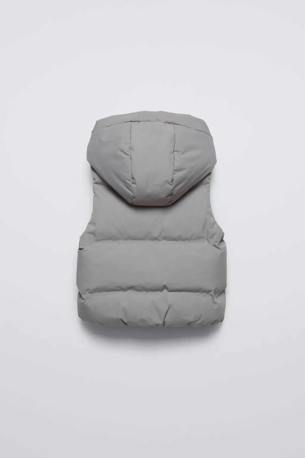 Niños ZARA 1½ - 6 Años·Abrigos<CHALECO ACOLCHADO CAPUCHA WATER REPELLENT