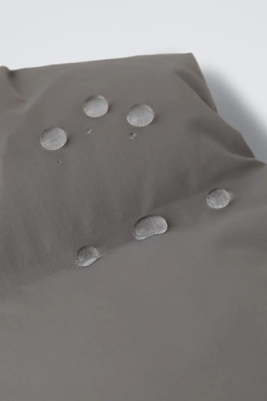 Niños ZARA 1½ - 6 Años·Abrigos<CHALECO ACOLCHADO CAPUCHA WATER REPELLENT