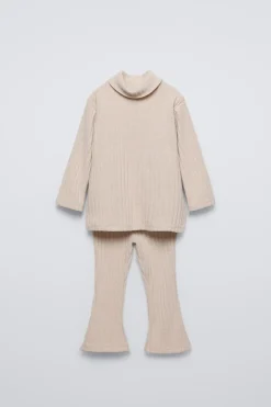 Niños ZARA 1½ - 6 Años·Camisetas|1½ - 6 Años·Pantalones<CONJUNTO CAMISETA Y LEGGING FLARE CANALÉ SOFT TOUCH