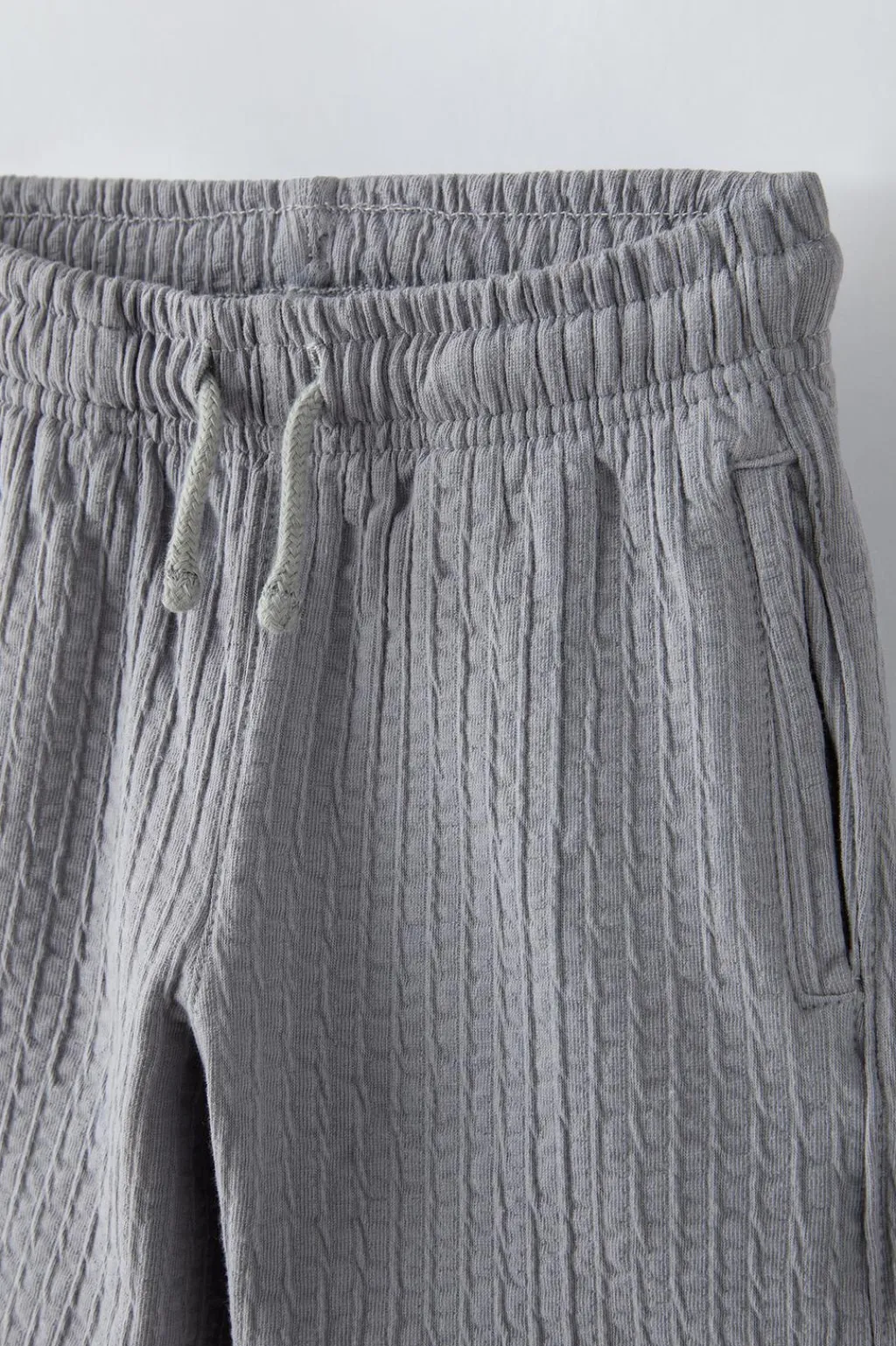 Niños ZARA 6 - 14 Años·Pantalones<CONJUNTO POLO Y BERMUDA TEXTURA