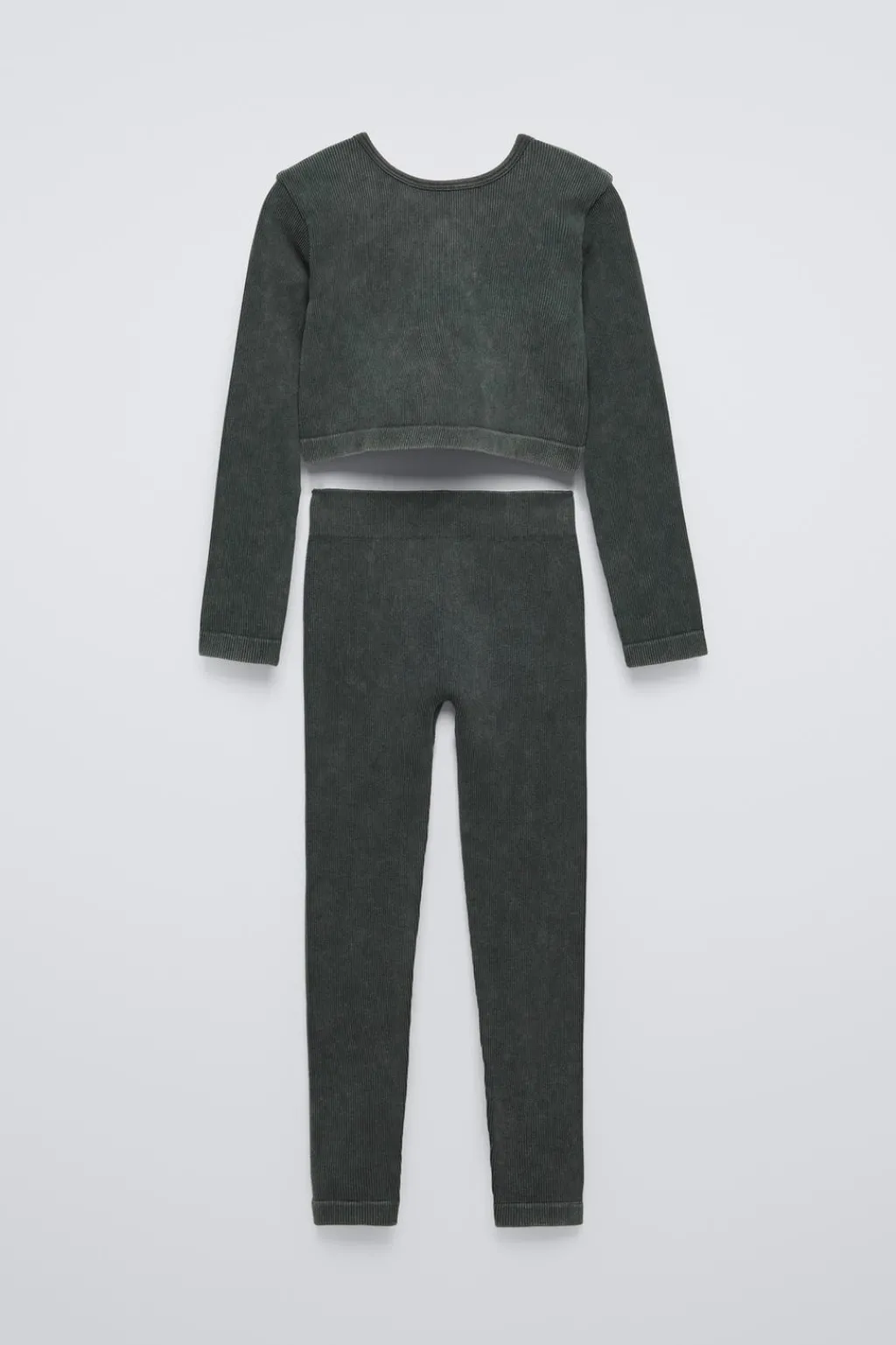 Niños ZARA 6 - 14 Años·Camisetas|6 - 14 Años·Pantalones<CONJUNTO SEAMLESS TOP Y LEGGING