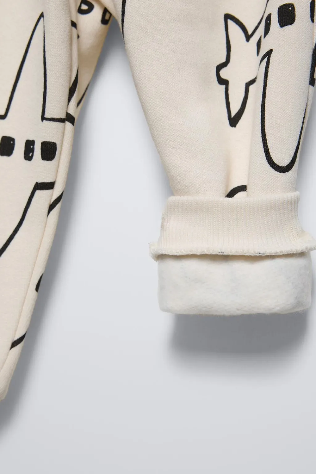 Niños ZARA 1½ - 6 Años·Sudaderas|1½ - 6 Años·Pantalones<CONJUNTO SUDADERA Y JOGGER AVIONES