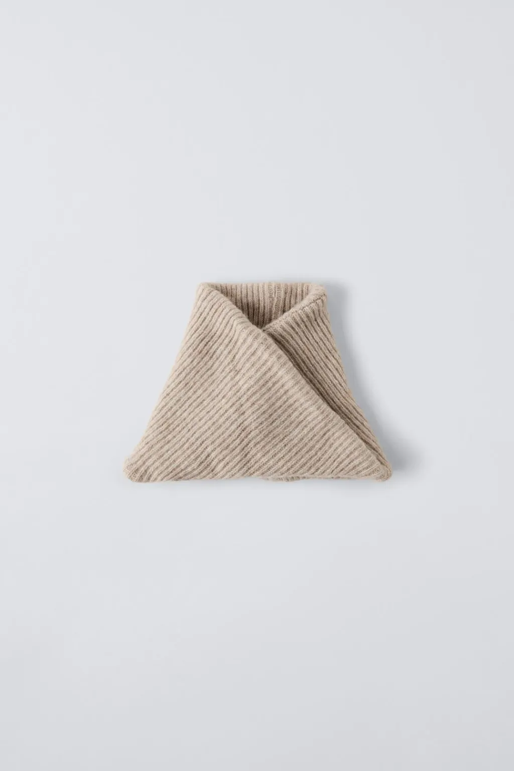 Niños ZARA 1½ - 6 Años·Accesorios|6 - 14 Años·Accesorios<CUELLO PUNTO BÁSICO