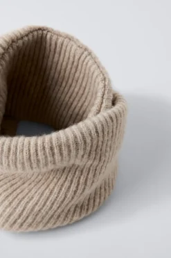Niños ZARA 1½ - 6 Años·Accesorios|6 - 14 Años·Accesorios<CUELLO PUNTO BÁSICO