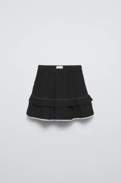 Niños ZARA 6 - 14 Años·Faldas / Bermudas<FALDA BERMUDA VOLANTES PUNTILLA