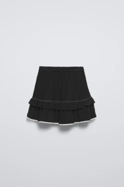 Niños ZARA 6 - 14 Años·Faldas / Bermudas<FALDA BERMUDA VOLANTES PUNTILLA