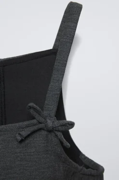 Niños ZARA 1½ - 6 Años·Vestidos / Petos|1½ - 6 Años·Faldas / Bermudas<MONO CORTO TIRANTES LAZOS