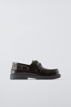 Niños ZARA 6 - 14 Años·Zapatos|6 - 14 Años·Trajes<NÁUTICO TRACK PIEL
