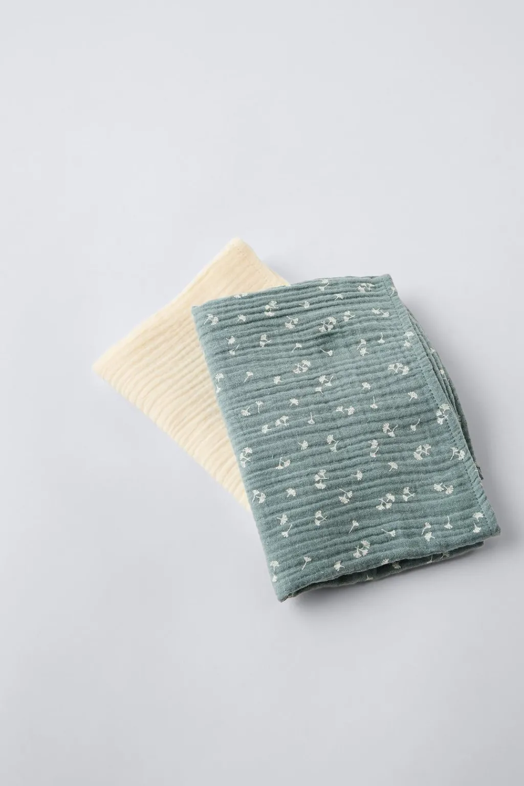 Niños ZARA 0 - 6 Meses·Básicos|6 - 18 Meses·Accesorios / Calcetines<PACK DOS MUSELINAS HOJITAS
