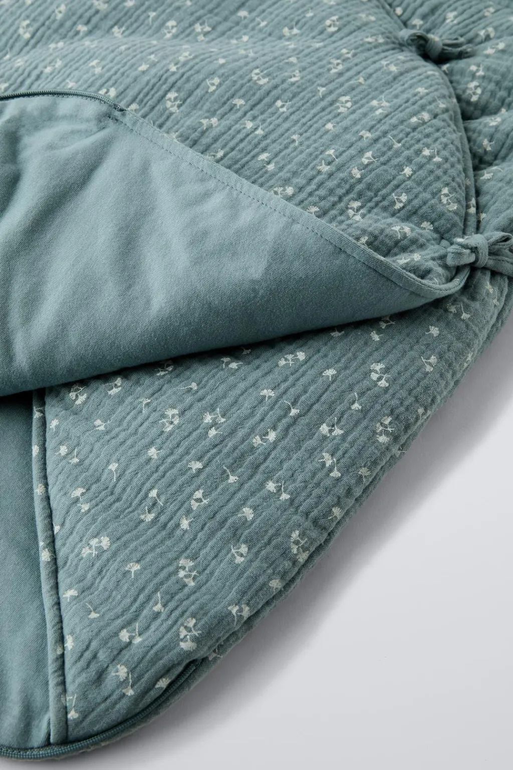 Niños ZARA 0 - 6 Meses·Sacos / Buzos|6 - 18 Meses·Abrigos / Buzos<SACO PORTABEBÉS TEXTURA HOJITAS