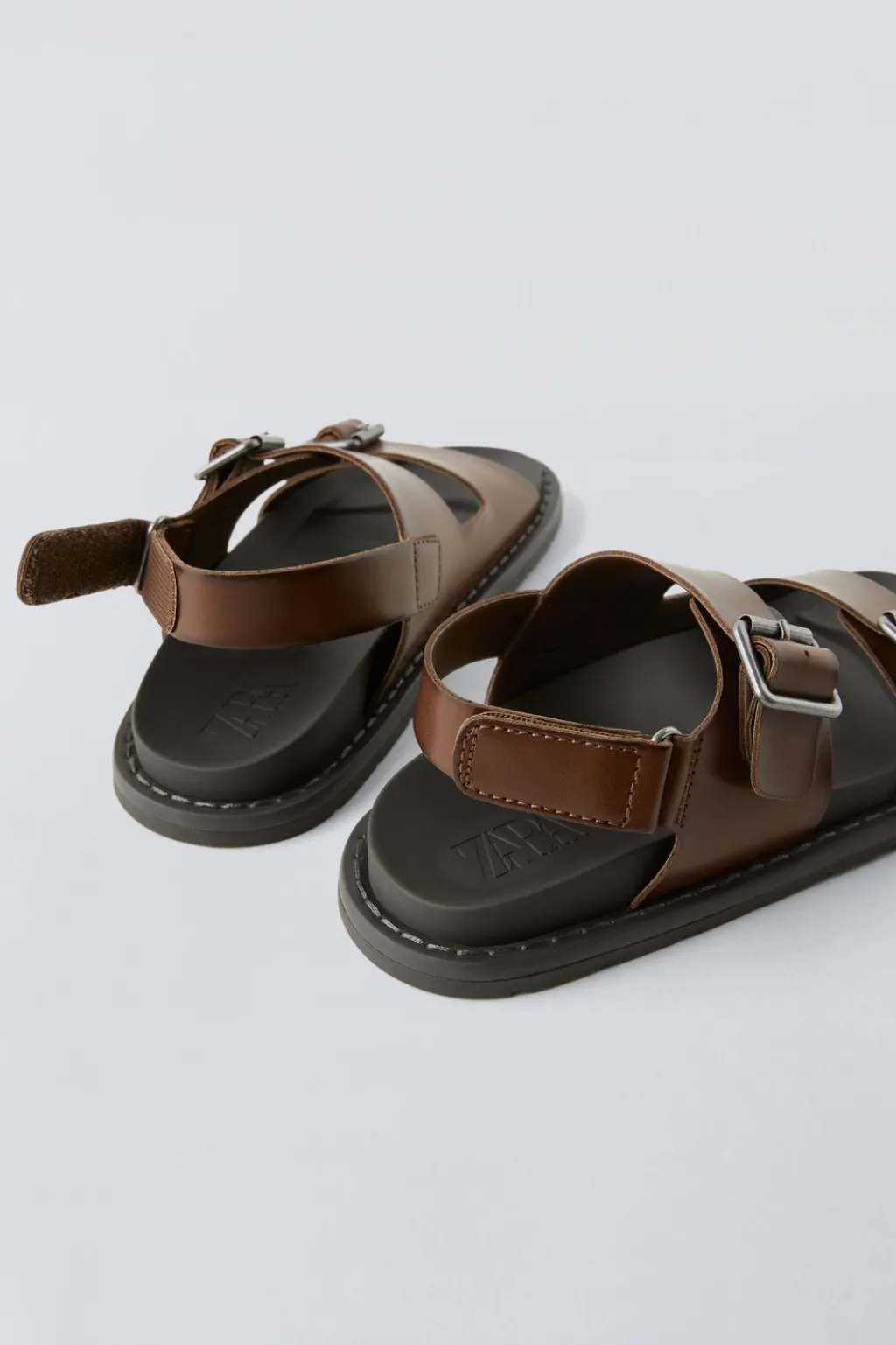 Niños ZARA 6 - 14 Años·Zapatos|6 - 14 Años·Zapatos<SANDALIA HEBILLAS