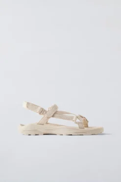 Niños ZARA 6 - 14 Años·Zapatos|6 - 14 Años·Zapatos<SANDALIA TÉCNICA PLATAFORMA