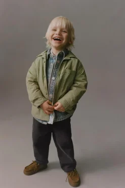 Niños ZARA 1½ - 6 Años·Camisas / Sobrecamisas<SOBRECAMISA ACOLCHADA