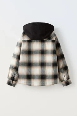 Niños ZARA 6 - 14 Años·Camisas / Sobrecamisas<SOBRECAMISA ACOLCHADA CUADROS CAPUCHA