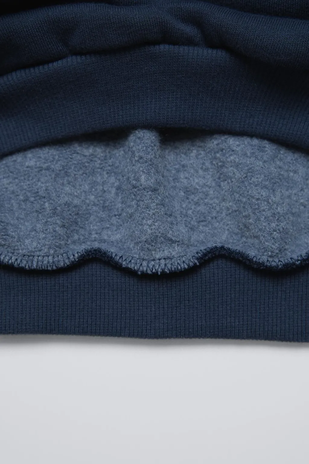 Niños ZARA 1½ - 6 Años·Sudaderas|1½ - 6 Años·Chándal<SUDADERA BORDADO MANZANA