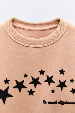 Niños ZARA 6 - 14 Años·Sudaderas|6 - 14 Años·Deporte / Jogging<SUDADERA ESTRELLAS TEXTO FLOCK
