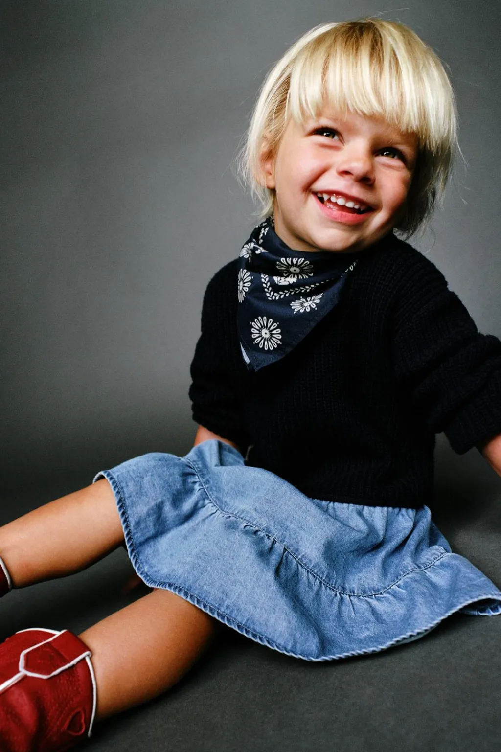 Niños ZARA 1½ - 6 Años·Vestidos / Petos|1½ - 6 Años·Punto<VESTIDO COMBINADO CON PAÑOLETA FLORES