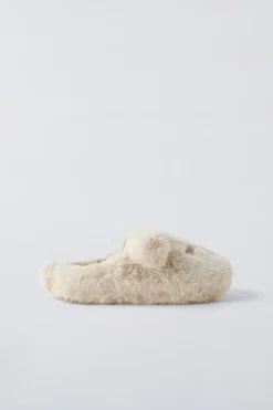 Niños ZARA 6 - 14 Años·Zapatos|6 - 14 Años·Zapatos<ZAPATILLA DE CASA OSITO