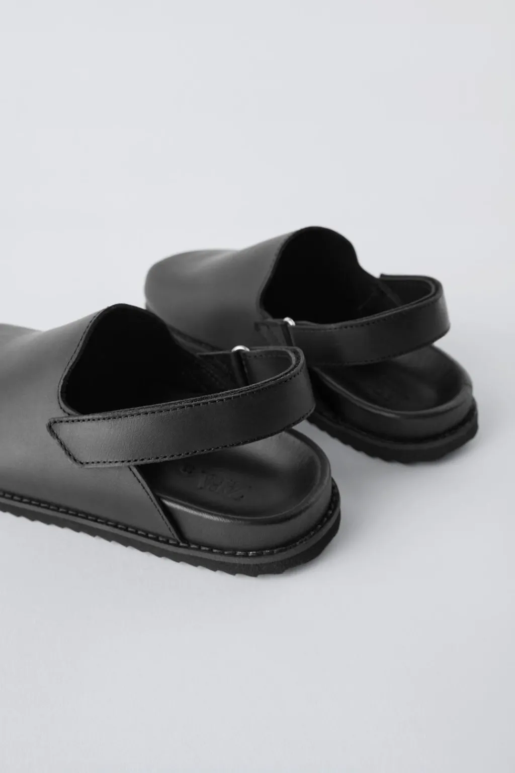 Niños ZARA 6 - 14 Años·Zapatos|6 - 14 Años·Zapatos<ZUECO PIEL